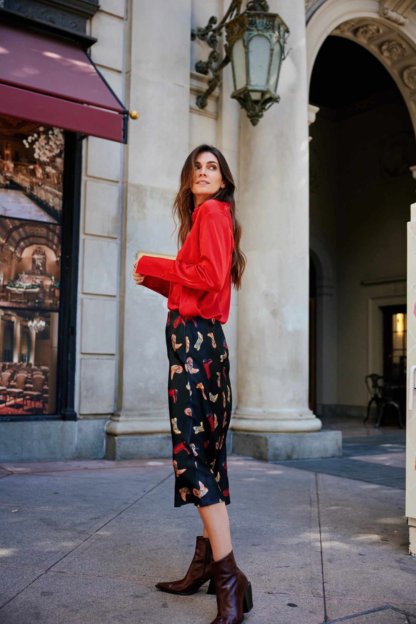 Boots en Vogue Skirt