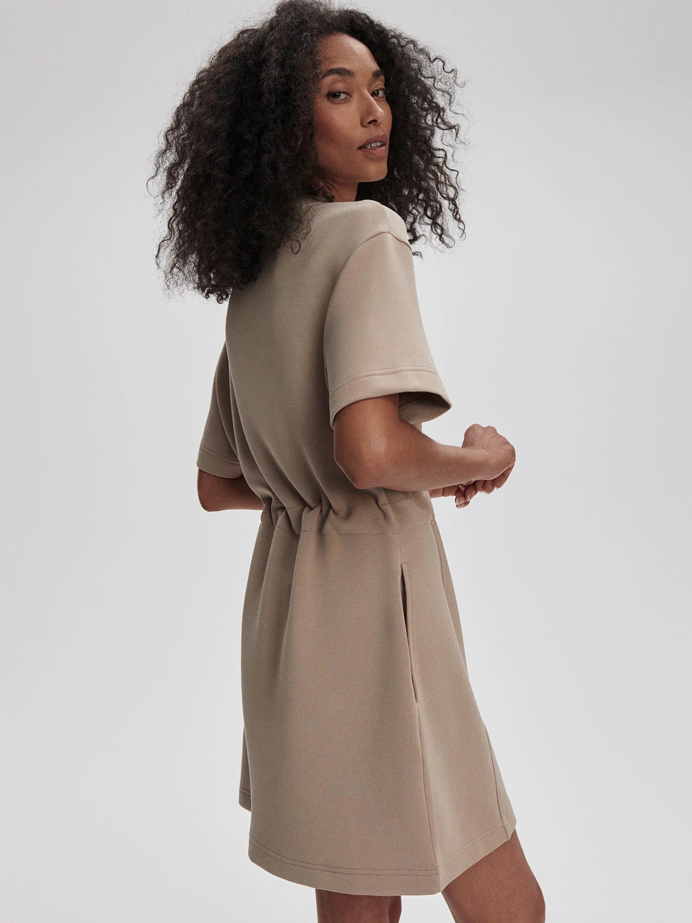 Maple Dress 2.0 - Taupe
