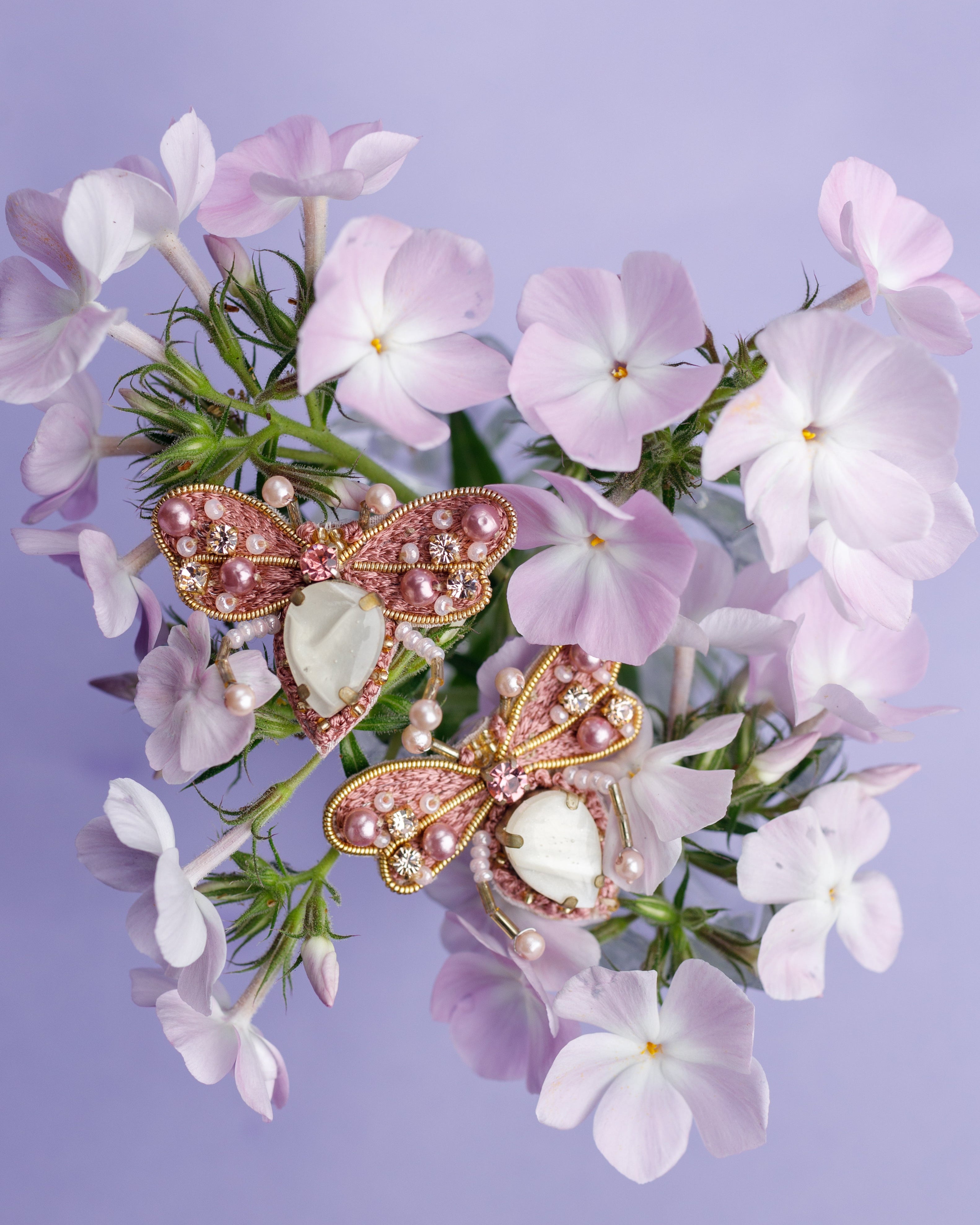 Pollen In Love Earrings