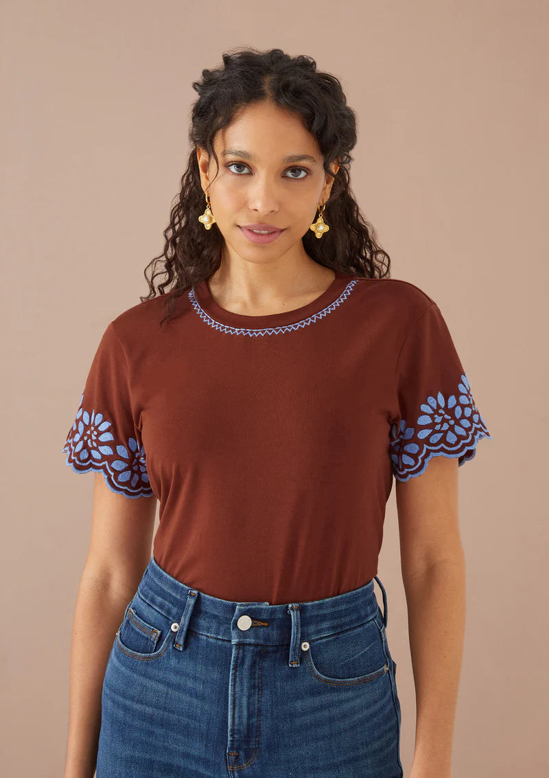 Cinnamon Chloe Tee
