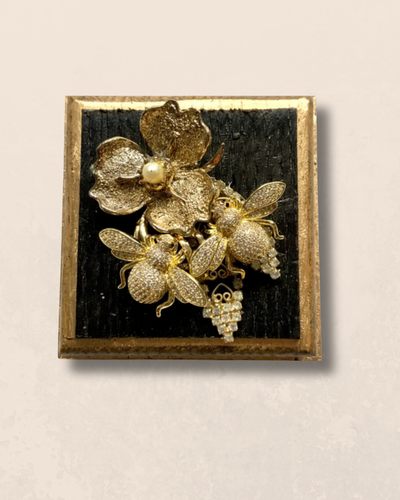 Sparkling Floral Bee