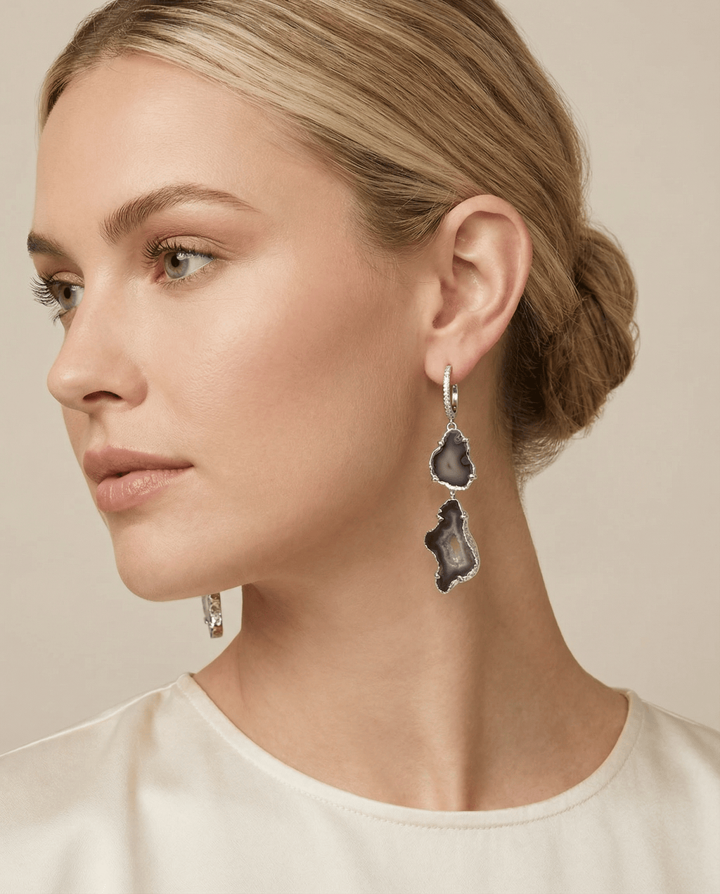 Stonecurrent Black Earrings