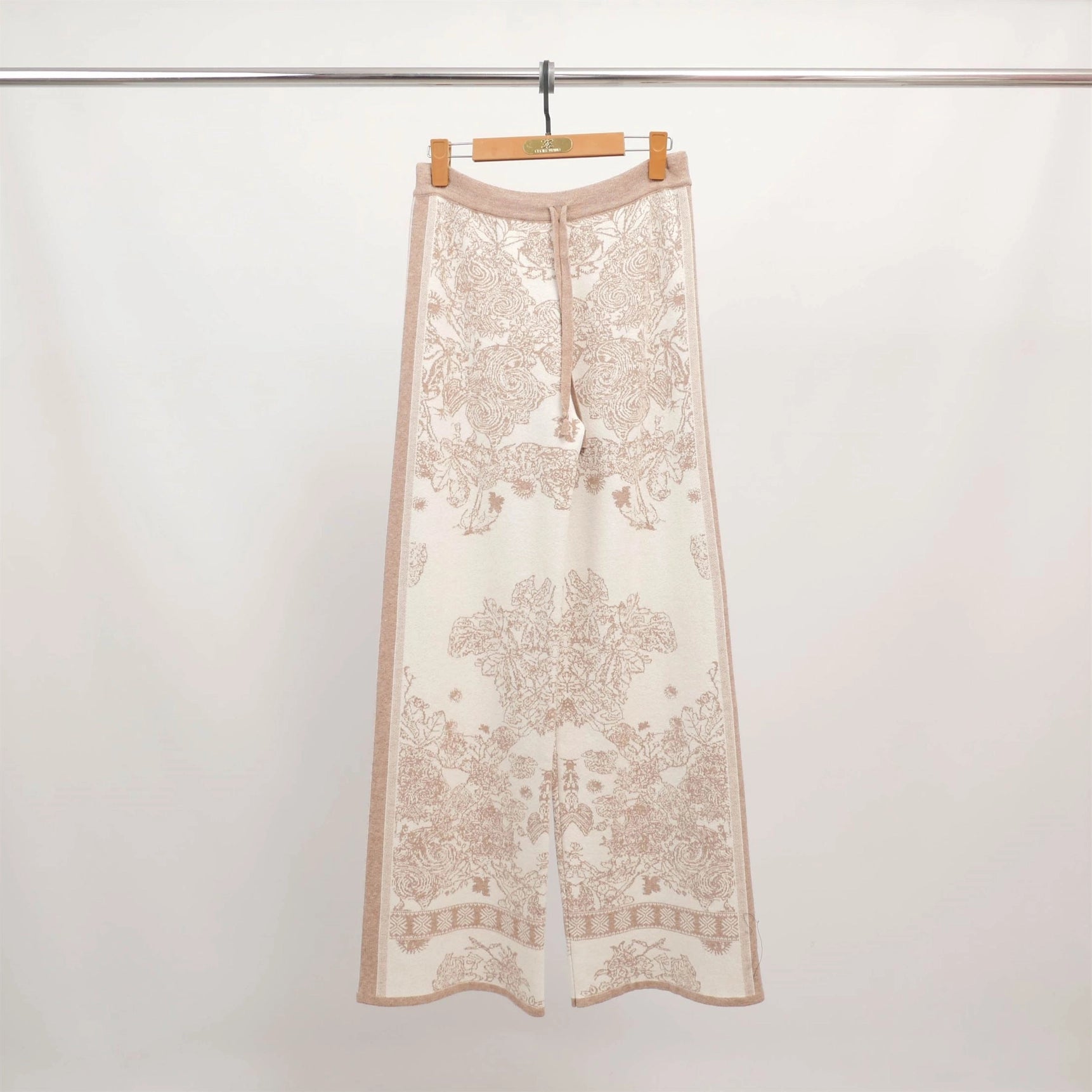 Floral Print Jacquard Set