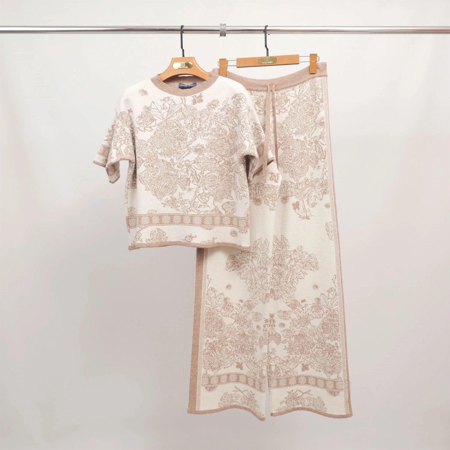 Floral Print Jacquard Set