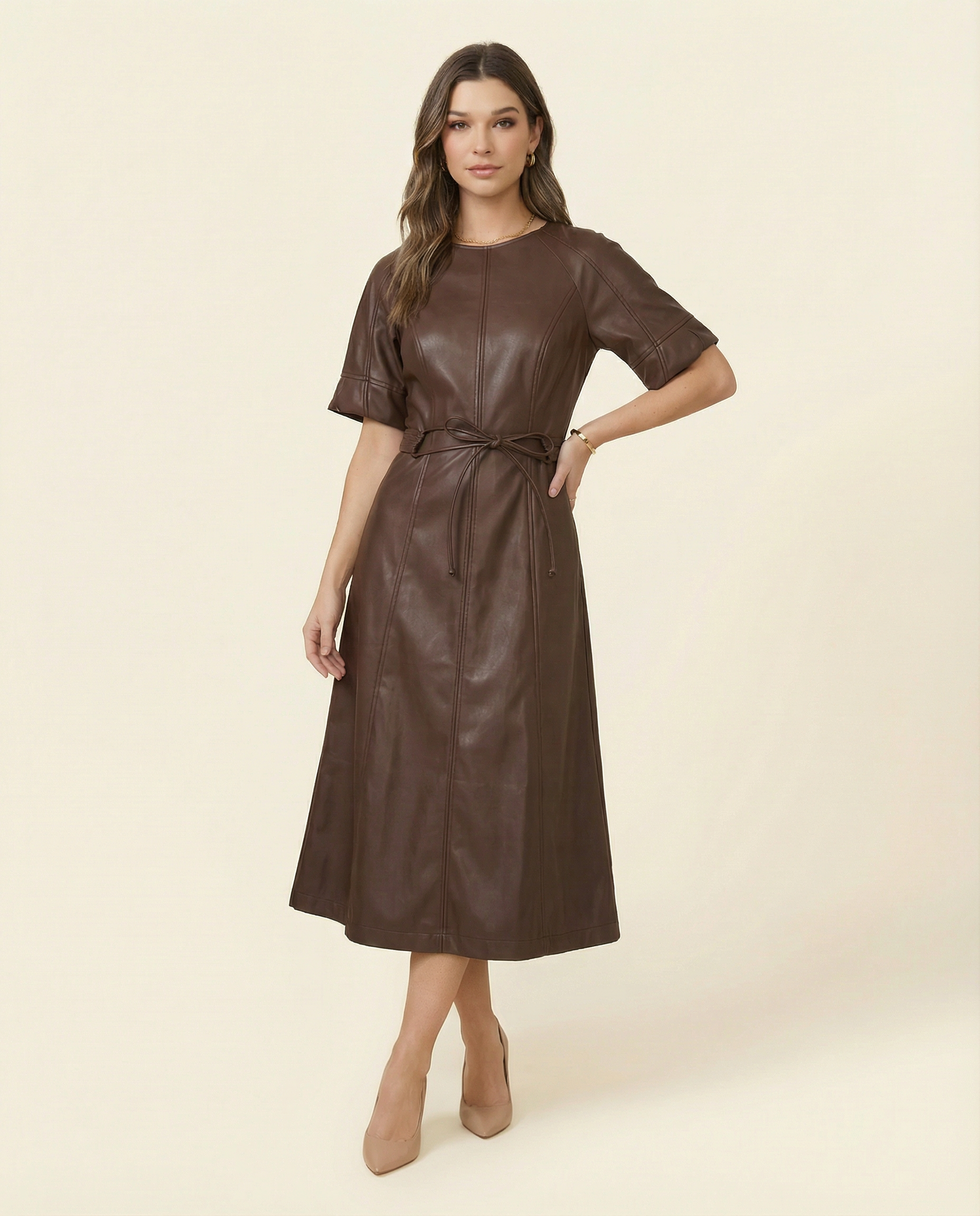 Belted Vegan Leather Dress Dos Femmes Belted Vegan Leather Dress Dos Femmes