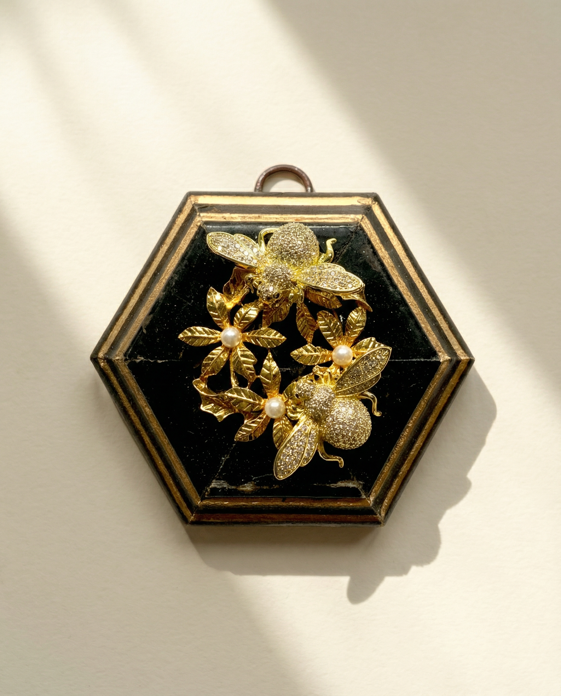 Hexagon Floral Bee
