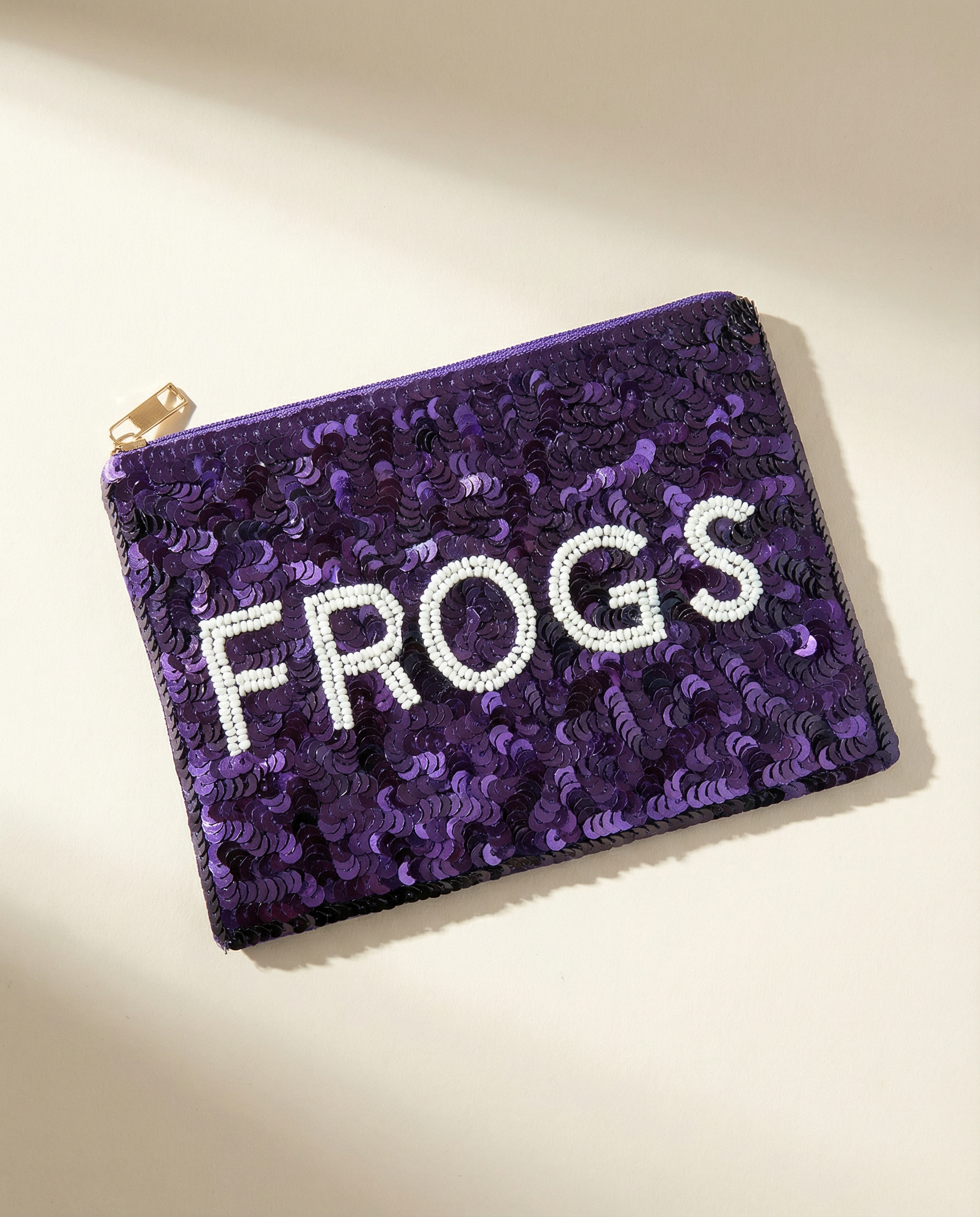 Frogs Beaded Privacy Pouch