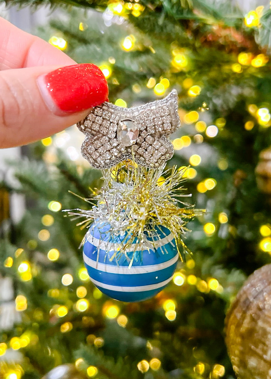 Christmas Cheer Earrings