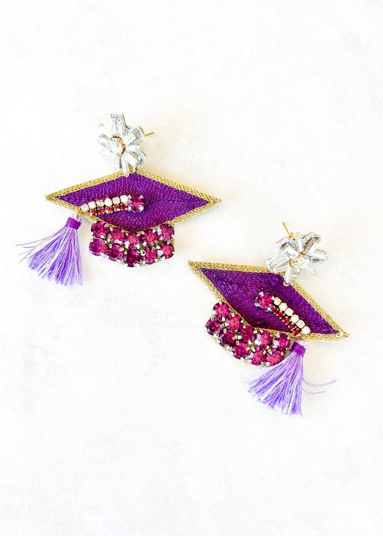 Congrats Grad Purple Earrings - Dos Femmes