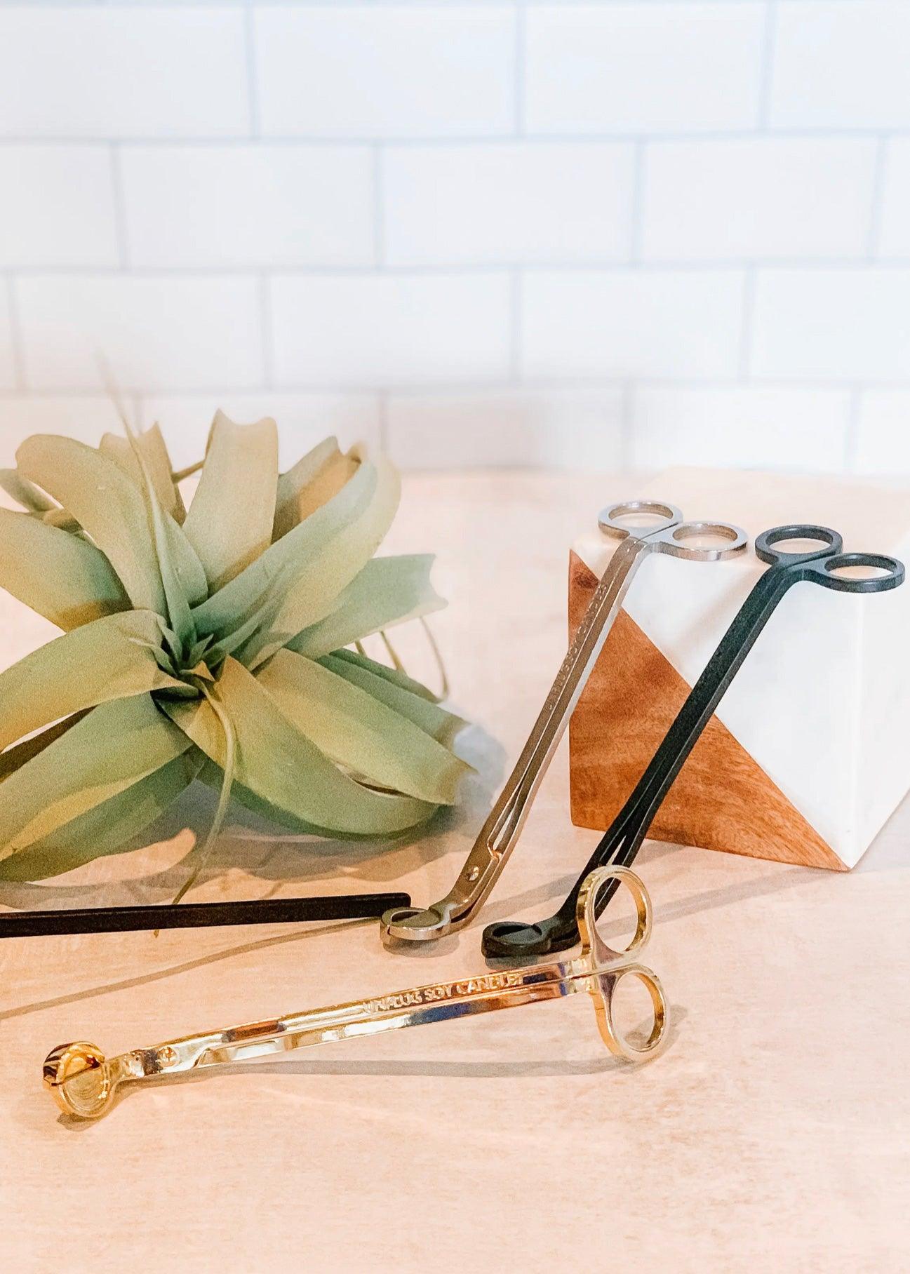 Wick Trimmer - Dos Femmes